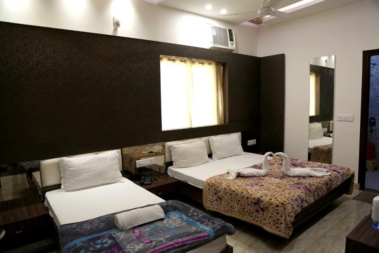 Hotel Shree Anand Dham Vrindāvan Exterior foto